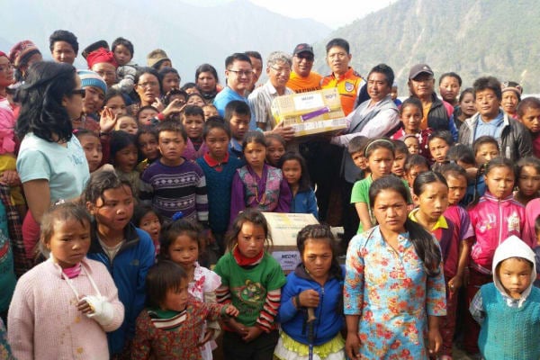 Providing humanitarian aid to Nepal earthquake victims