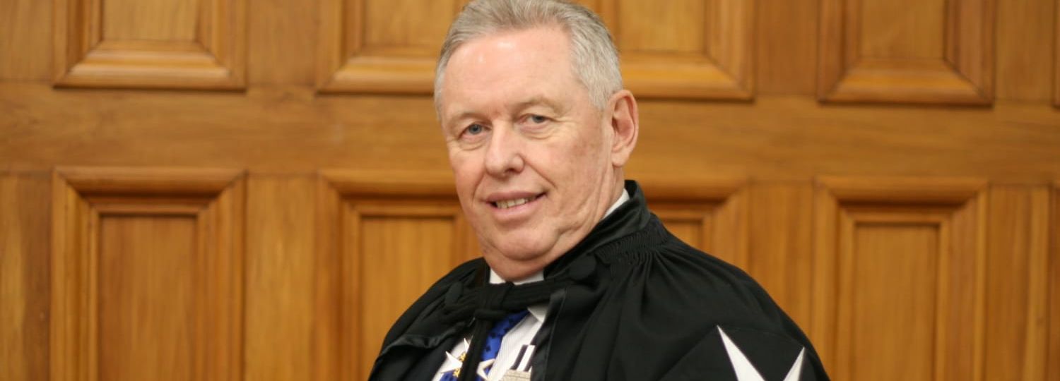 Dr Steve Evans