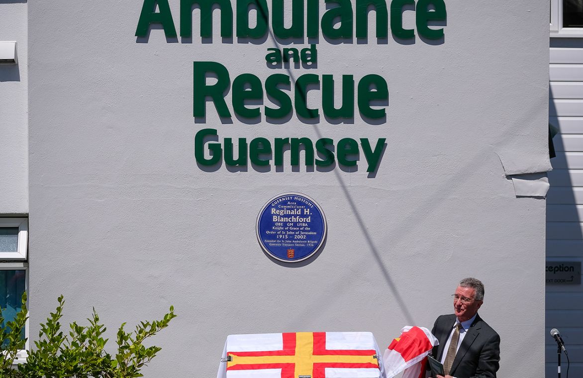 240625 Blue Plaque Sir Richard Mcmahon