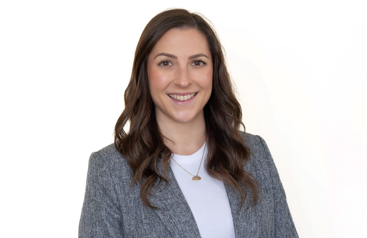 Heather Langlois Blank Background Cg26 Apr 0088 Scaled